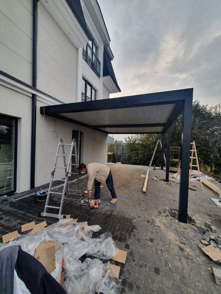 Zekeriyaköy Villa Bahçe Pergola Montaj Süreci